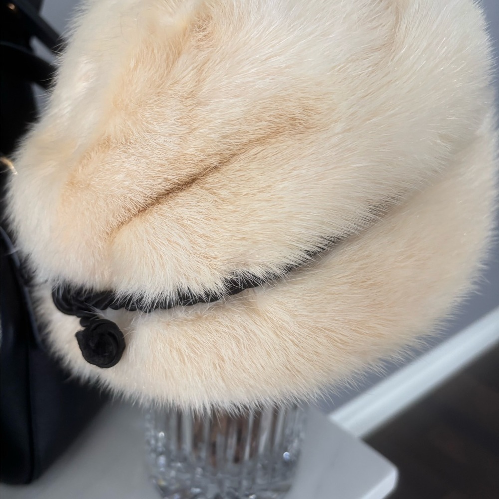 Elegant Cream Fur Women's Hat